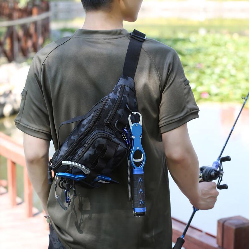 Xionghuo Multi-functional Lure Fishing Bag with Rod Holder