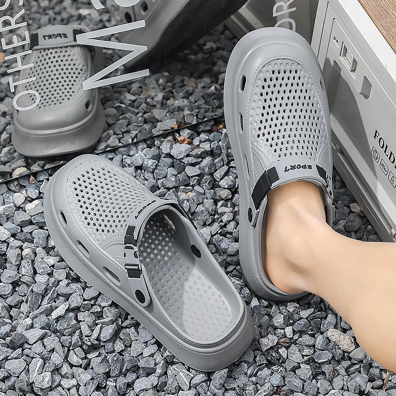 Summer Men Slippers Simple Design Sandals Breathable Garden Shoes Platform Clogs Beach Slippers Flip Flops Indoor Shoes Slides