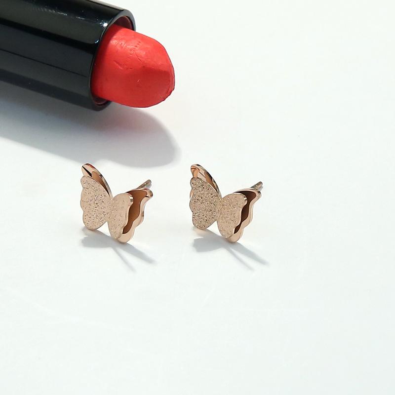 Серьги-гвоздики из титана с матовым покрытием цвета розового золота в форме бабочки для женщин розового золота