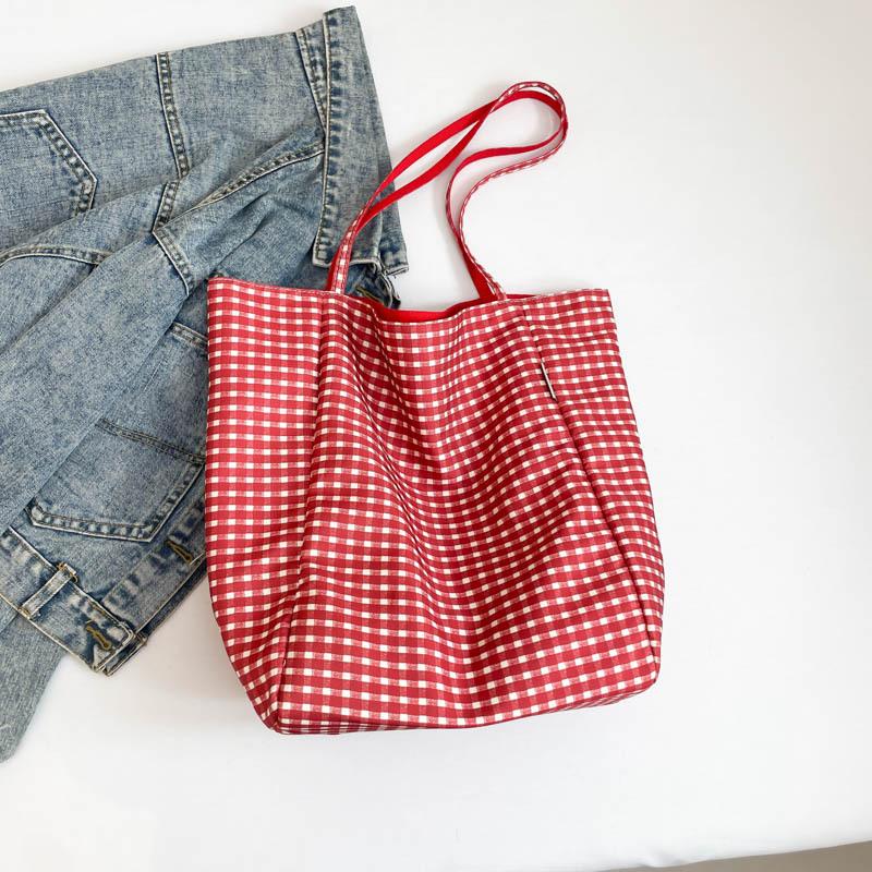 Летняя маленькая свежая двусторонняя клетчатая большая сумка 2025 новая нишевая холщовая сумка с буквами, сумка через плечо для работы и покупок