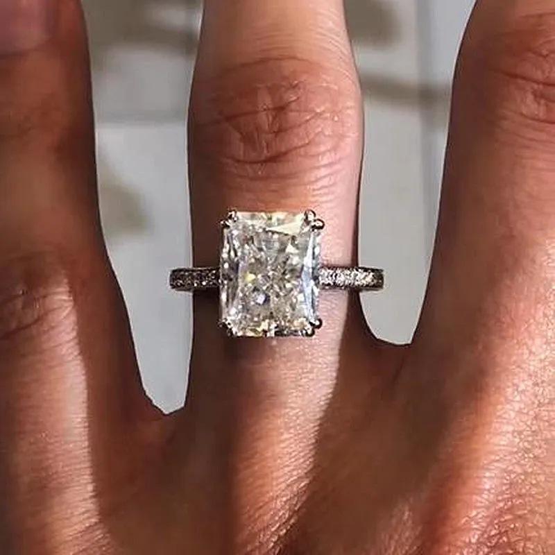 Ny Glitrende Firkantet Geometrisk Design Ringlys Luksus Personlig Mote Stil Forlovelses- og Bryllups Tilbehør