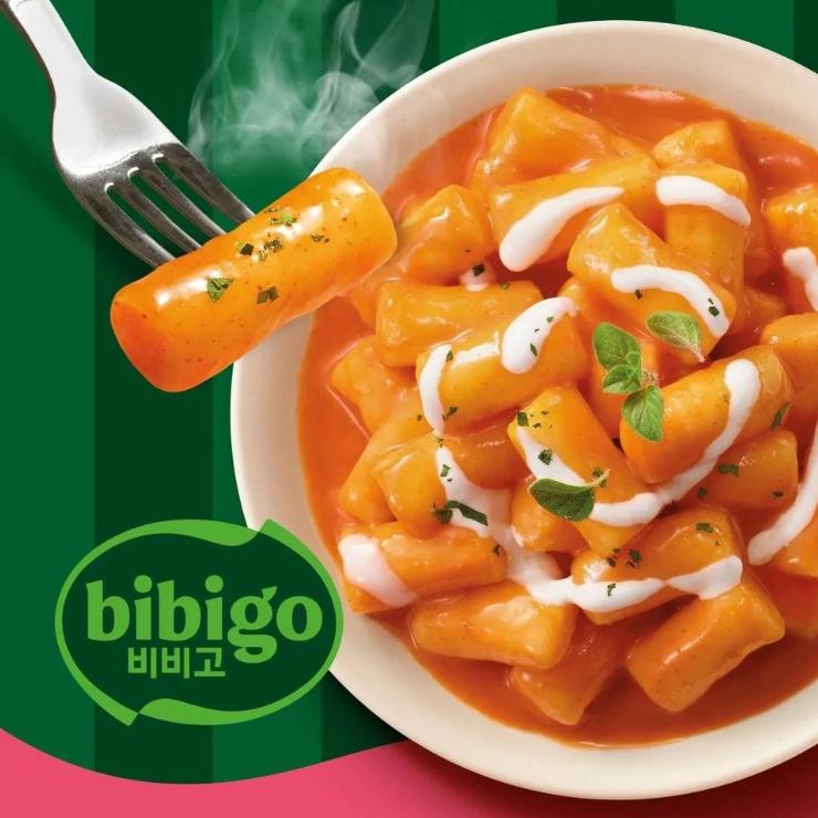 bibigo Šálek Tteokbokki/ Pikantní smažené rýžové koláčky (Originální, Růžové, Sýrové) (10 Možnosti)