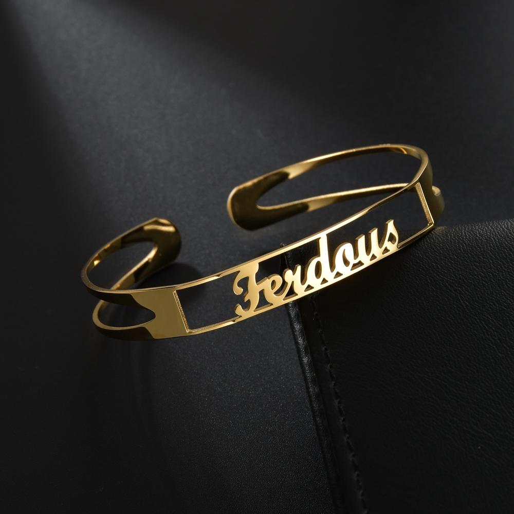 

Atoztide Personalized Custom Name Bracelet for Women Men Stainless Steel Letter Cuff Bangles Adjustable Chrismas Jewelry Gift silver color