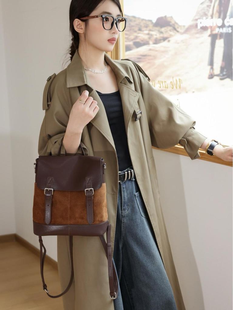 2025 Damen Wildleder Colorblock Großes Fassungsvermögen Retro Rucksack