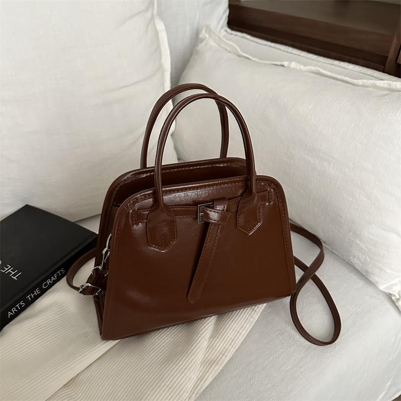 Retro Trend Small Square Bag Women's 2025 New Large-capacity Fashion Shoulder Bag Versatile Messenger Bag Shell Bag