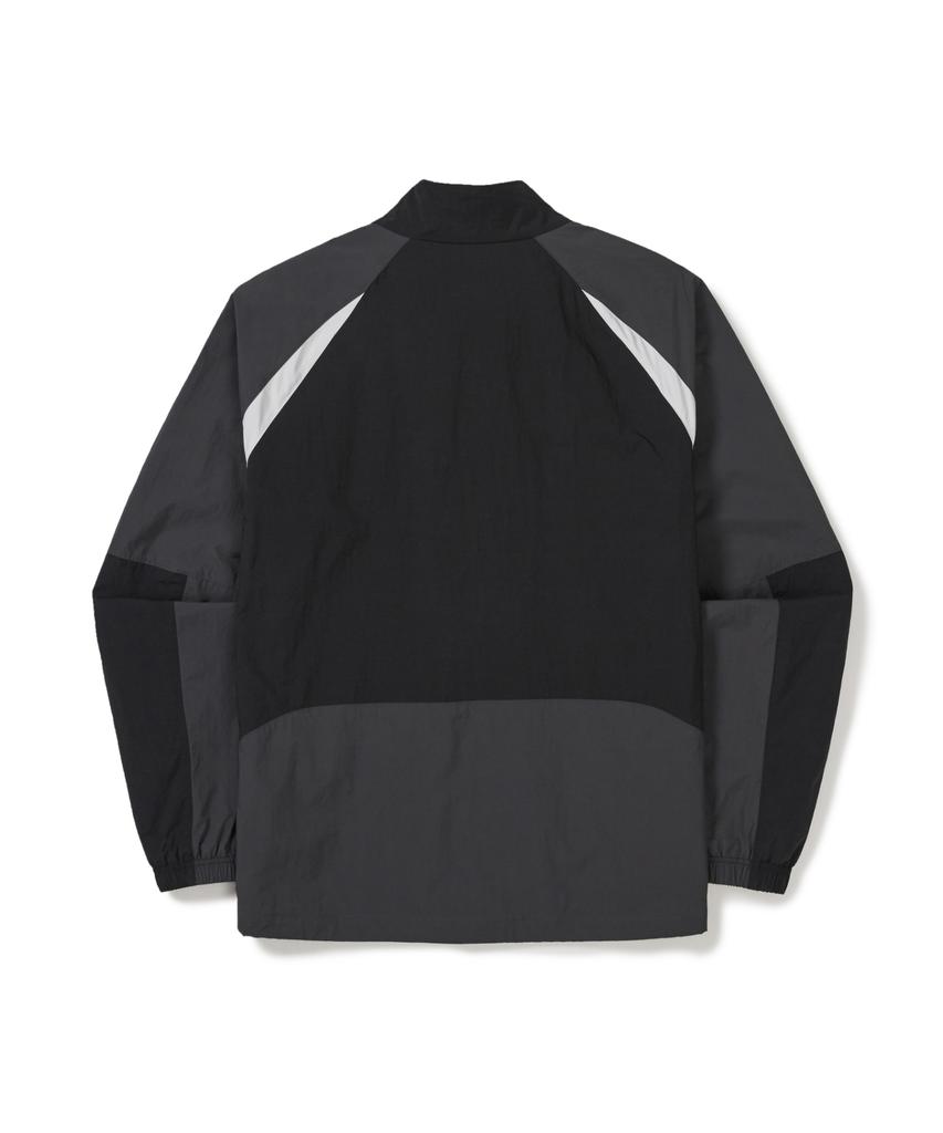 Snowpeak Apparel Lightweight Taslan Colorblock Stand-Neck Windbreaker (S26Smlwb58) Dark Charcoal