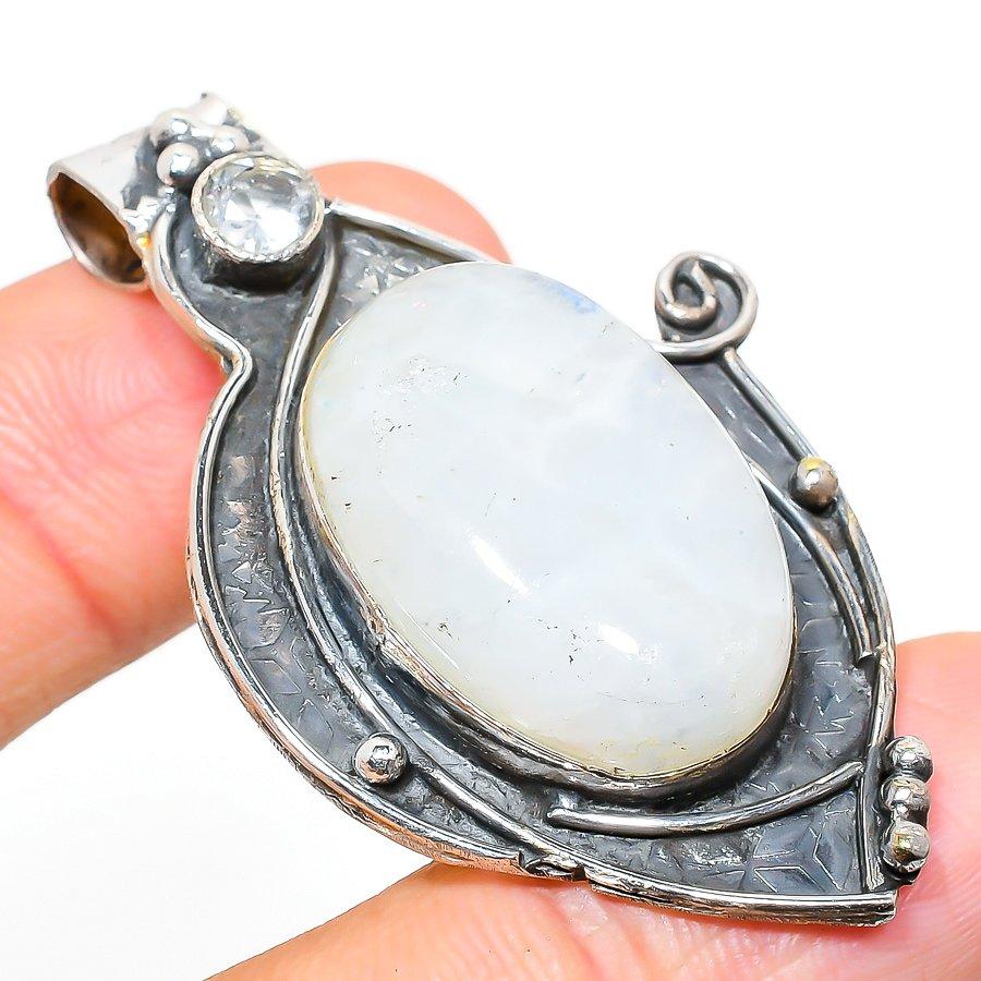 

Подвеска из натурального радужного лунного камня и топаза из стерлингового серебра 925 пробы 2,09 дюйма A3y27