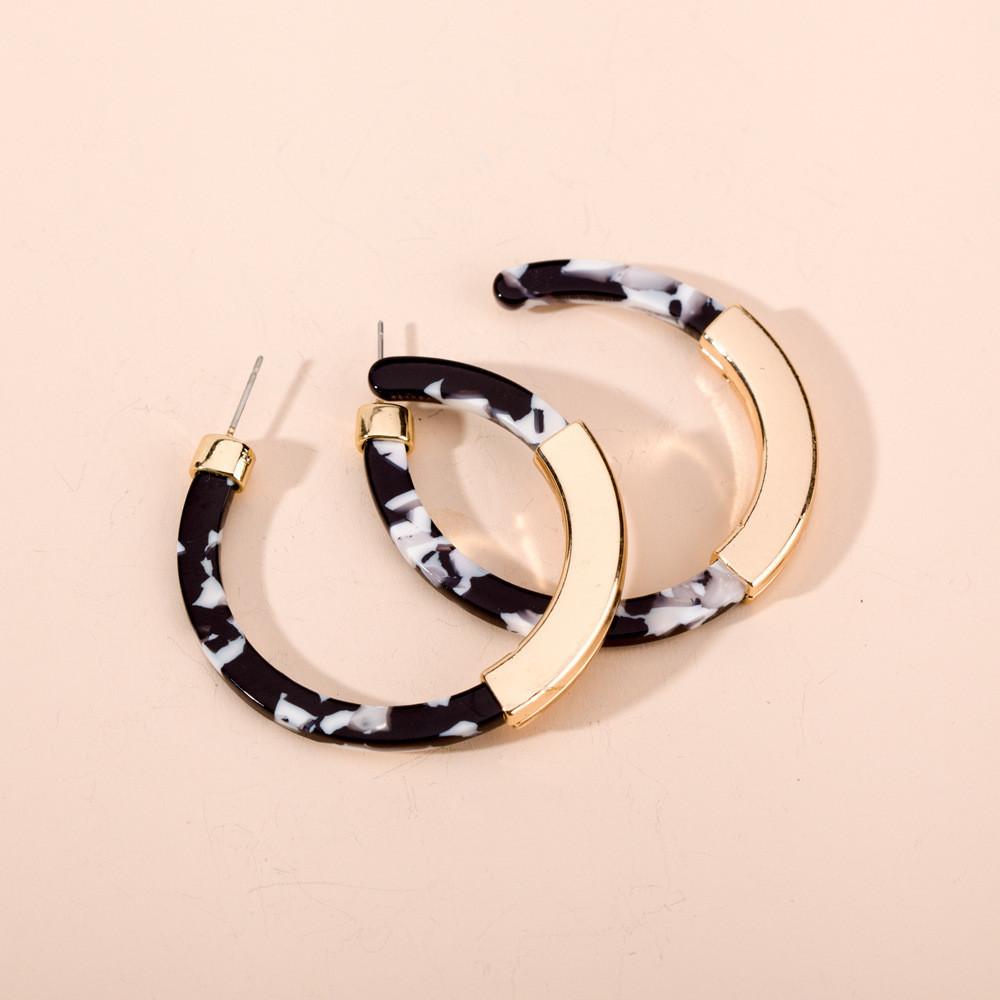 Elegant Geometric Black And White Patterned C-shaped Earrings For Trendy Street Style