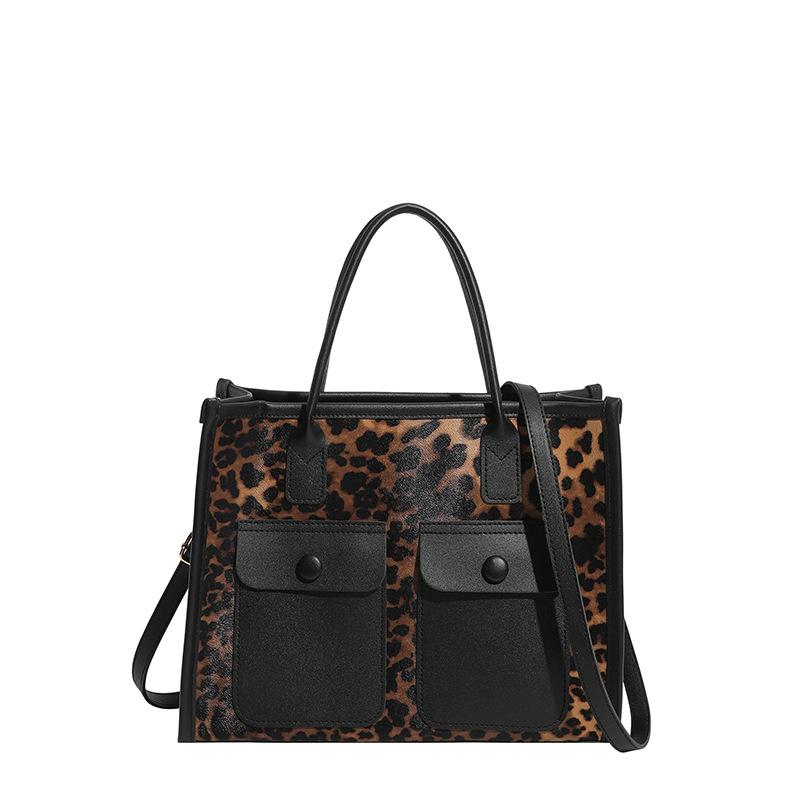 

Leopard print splicing autumn and winter popular new fashion retro texture commuter women shoulder tote bag