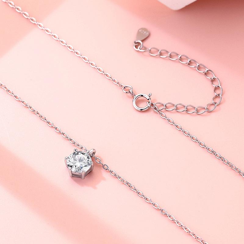 New Trendy, Simple, Fashionable Temperament Six Claw Pendant Necklace for Women, Simple, Light Luxury Collarbone Chain