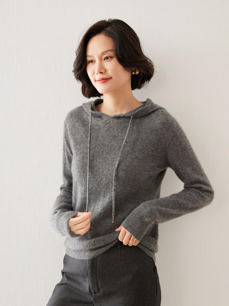 Women's Hooded Cashmere Sweater: Loose Knitwear Top for Autumn/Winter