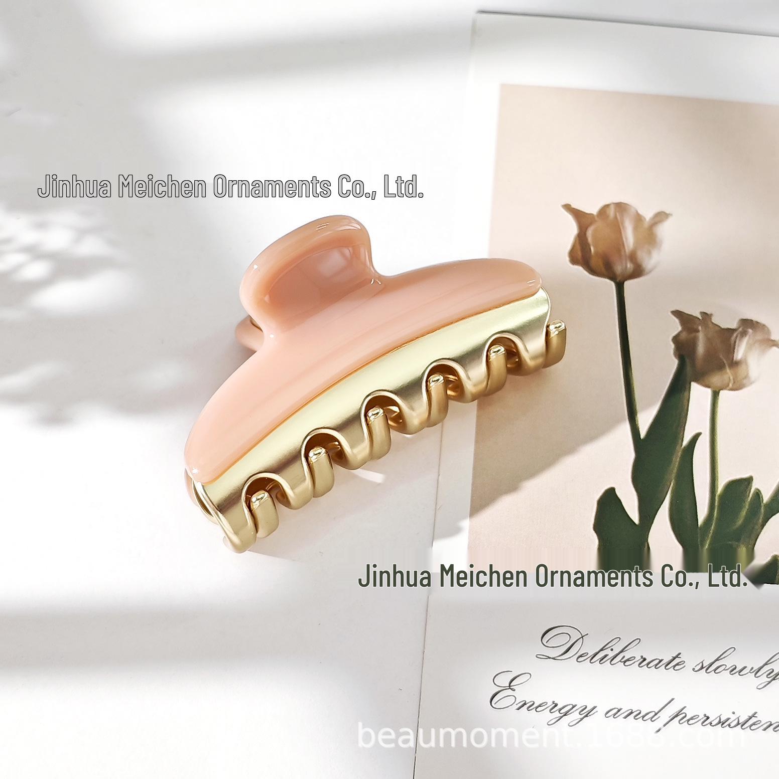 Alexander s Vendôme Hair Clip, Macaron Color, Medium, Simple, Versatile, Light Luxury Style.