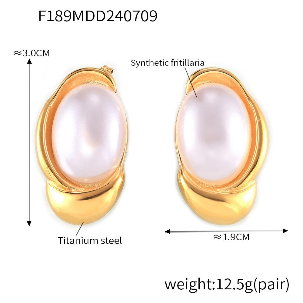 Ovale Perlmutterfalter-Ohrstecker, höfisches Temperament im Retro-Design, vergoldete Premium-Ohrringe aus Titanstahl