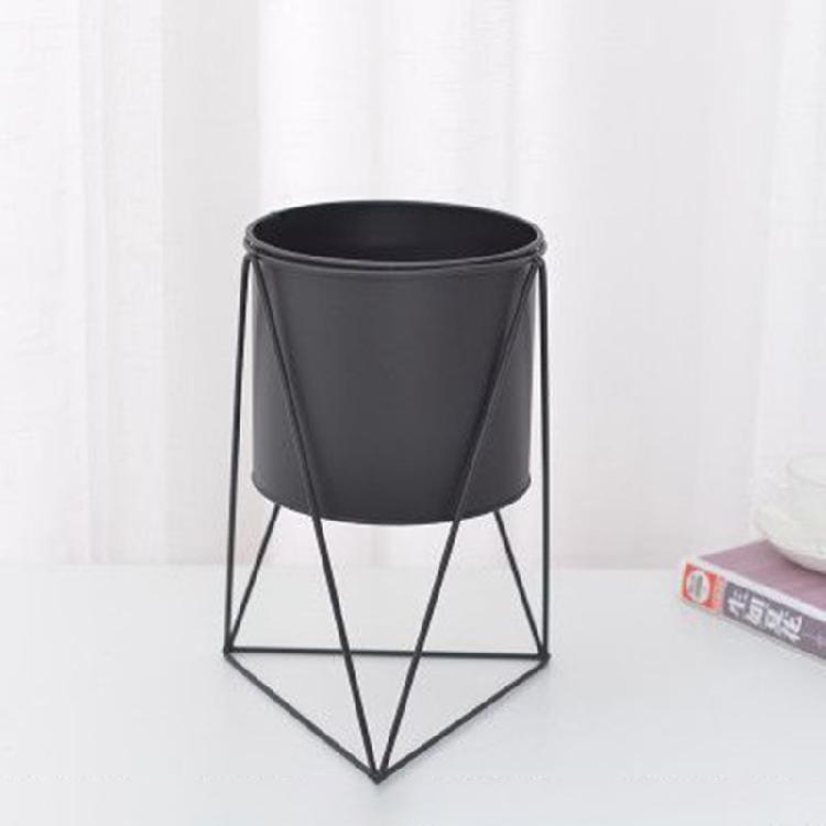 Nordic Simple Flower Stand Iron Frame Vase Simple Family Flower Rack Bottle