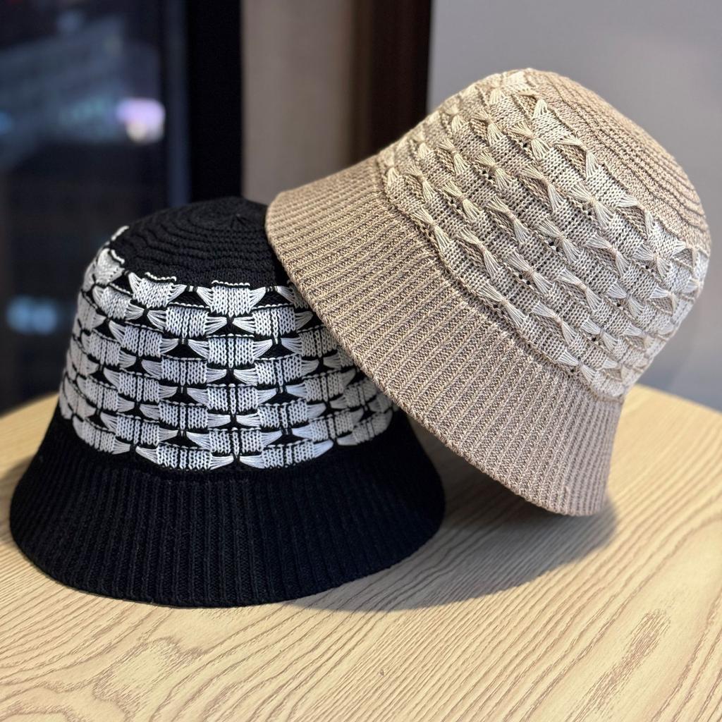 New plain hollow breathable bucket hat for women, simple and versatile for spring and summer, makes the face look smaller, foldable and trendy