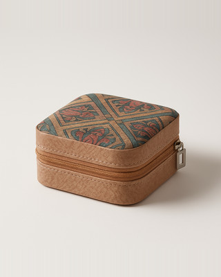 Compact Retro Travel Jewelry Storage Box - Small Leather Ring Organizer