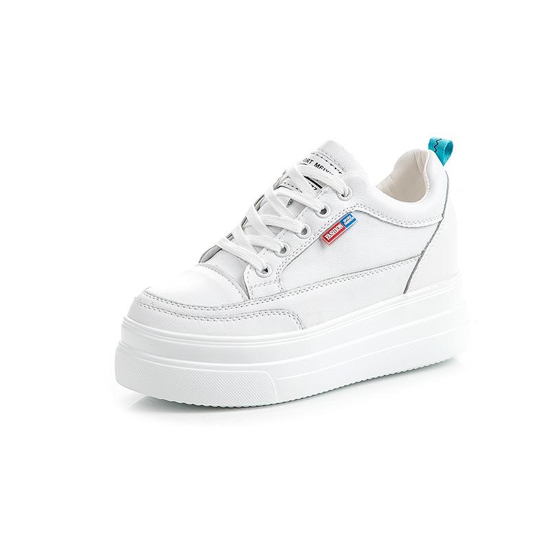 

Женские спортивные туфли на платформе 8 см белого цвета, визуально увеличивающие рост, 2020 г. 39