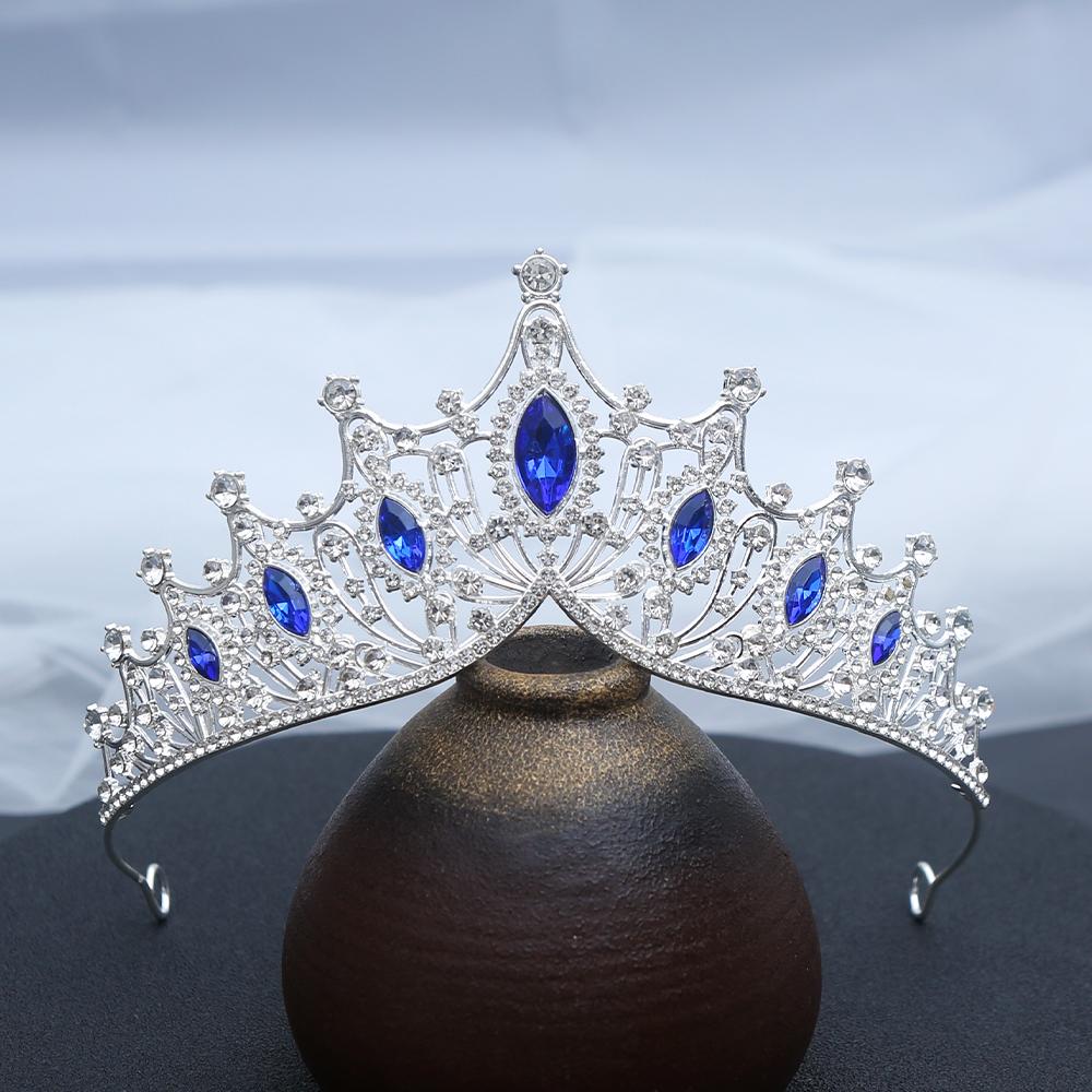 

1pc Exquisite Vintage Hair Crown Inspired Design Sparkling Rhinestone Ornate Detailing Perfect for Bridal Looks Pageant Royal