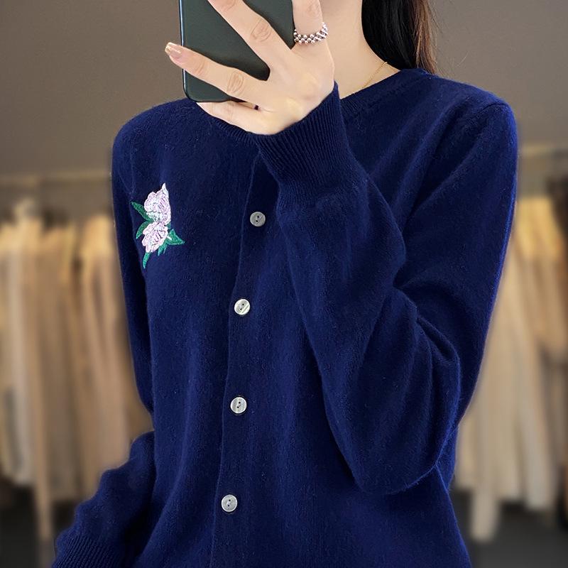 Women's Embroidered Wool Knit Cardigan - Autumn/Winter Casual Loose Fit Sweater