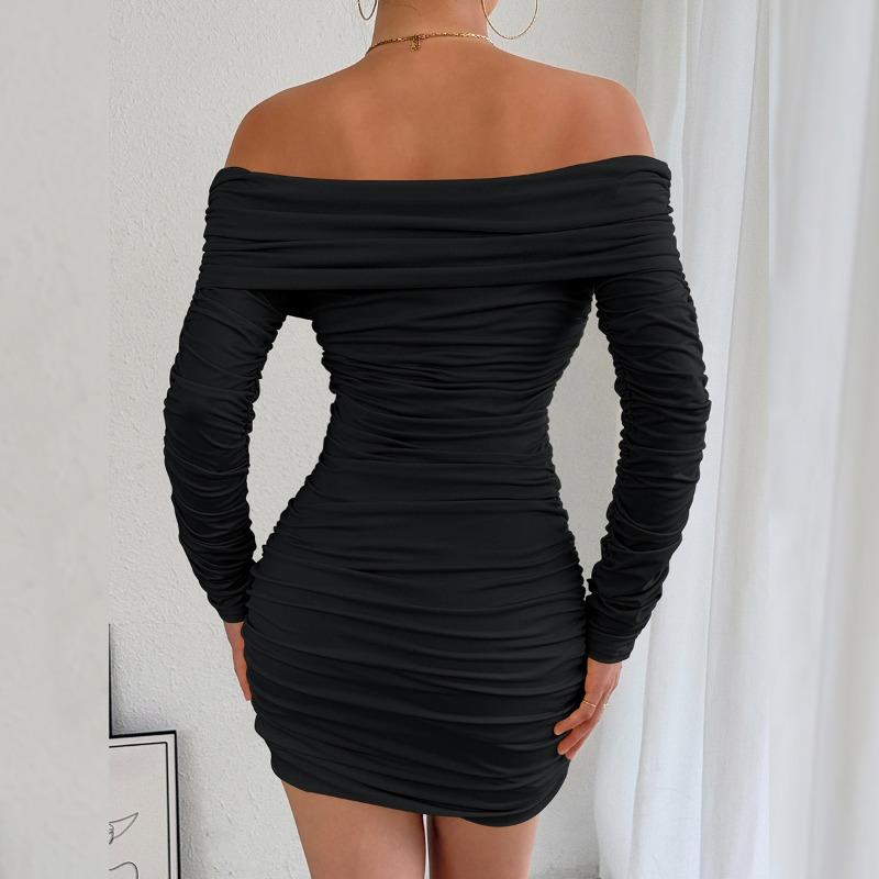 Autumn and Winter New Women's Clothing, European and American One Neck Long Sleeved Pleated Slim Fit Dress, Hip Hugging Sexy Dress
