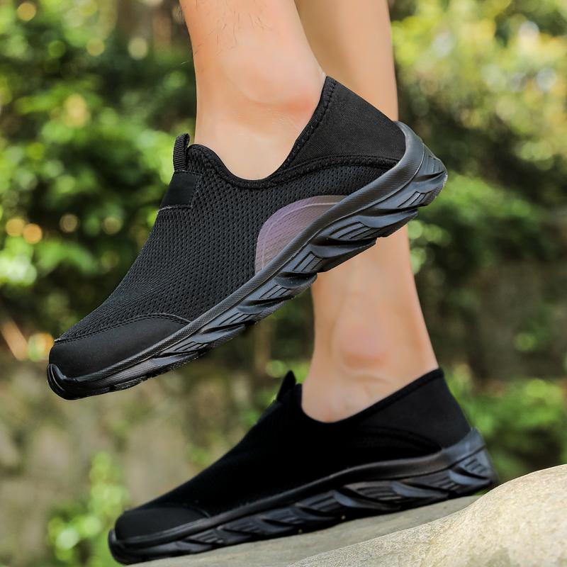 Fashion Men's Running Walking Breathable Casual Sports Shoes Spring and Summer Running Fitness Shoes Simple and Lightweight Sliding In