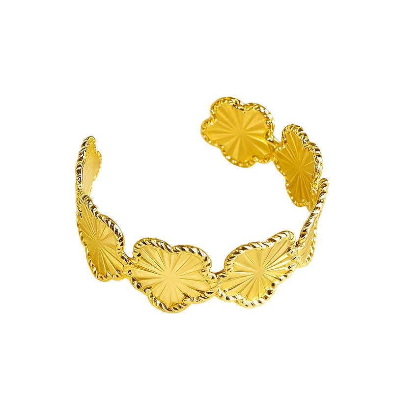 Elegant Women's Stainless Steel Hollow Bracelet - Luxury Feel
