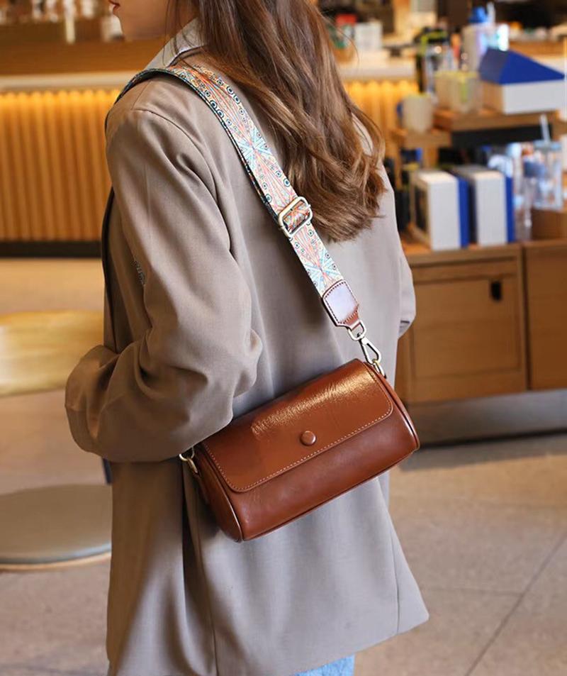2026 New Round Bag, Underarm Bag, Genuine Leather Women's Bag, Fashionable and Versatile, Niche DesignHigh-Quality Crossbody Bag