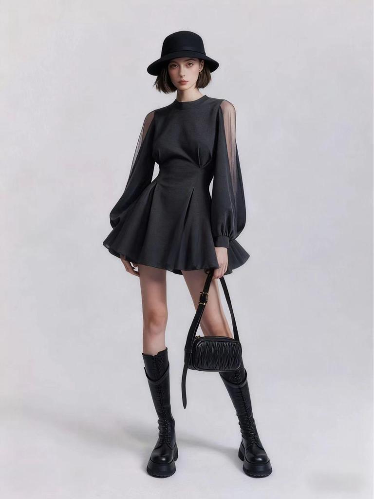 Petite figurbetontes langes Kleid mit Taillengürtel und langen Ärmeln für Damen