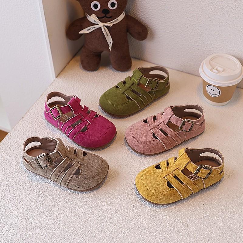 Summer Childern Sandals Suede Candy Color Minimalist Unisex Boys Girls Sliders Versatile Leisure Stylish Hollow-out Kids Shoes