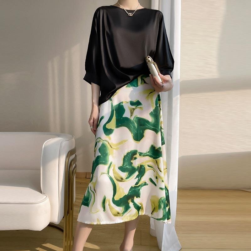 Women S Loose Fit Round Neck Short Sleeve T Shirt Plus Size Casual Top