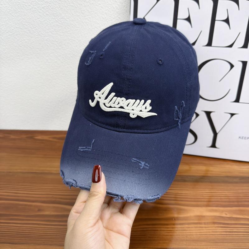 Gradual Change Hole Three-Dimensional Letter Embroidery Baseball Cap Men And Women Fashion Personality Couple Versatile Cap Spring And Autumn