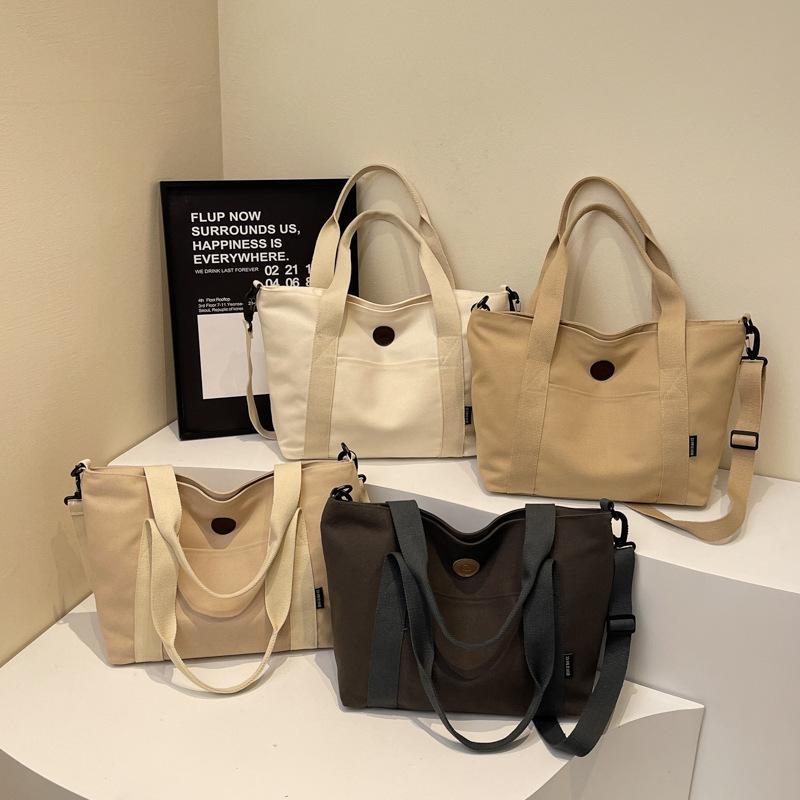 Large Capacity Embossed Letter Tote Bag 2025 New Korean Version of Mommy Handbag Versatile Solid Color Shoulder Bag Tide