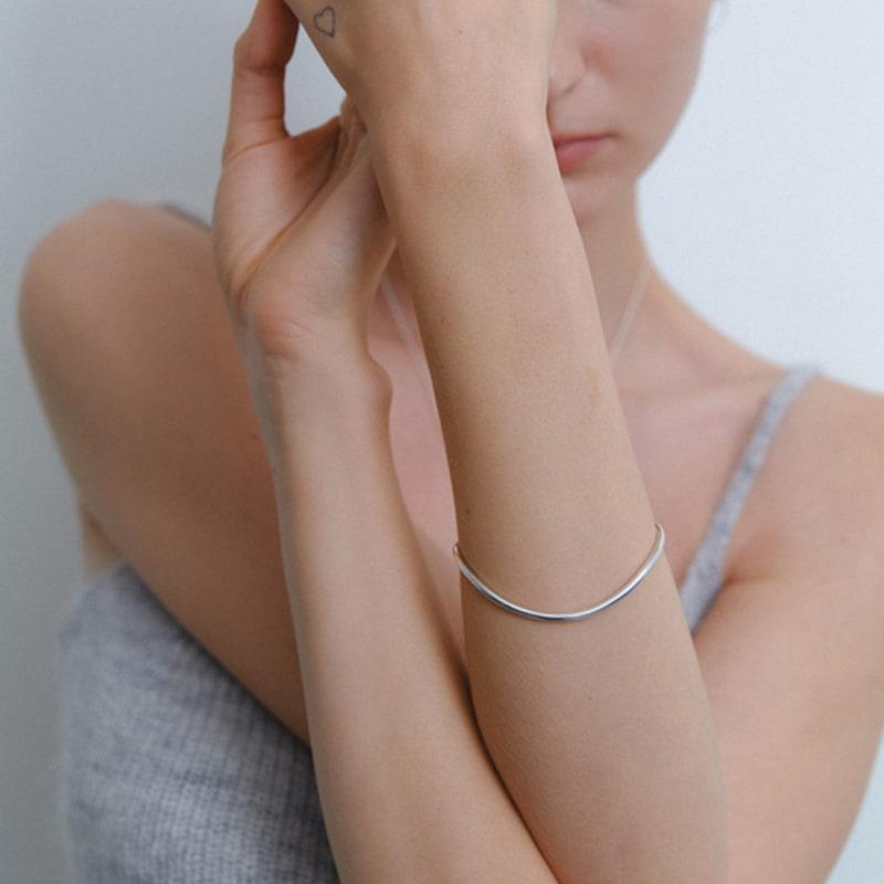 leeENoir Wave Open Bangle Bracelet