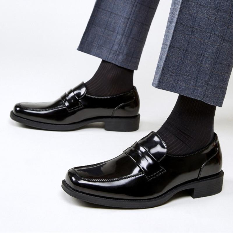 Chaussures Mocassins pour Homme Affaires Décontractées Chaussures en Cuir Bout Carré Chaussure Formelle pour Homme Couvre-Pied Chaussures de Ville Brillantes Homme