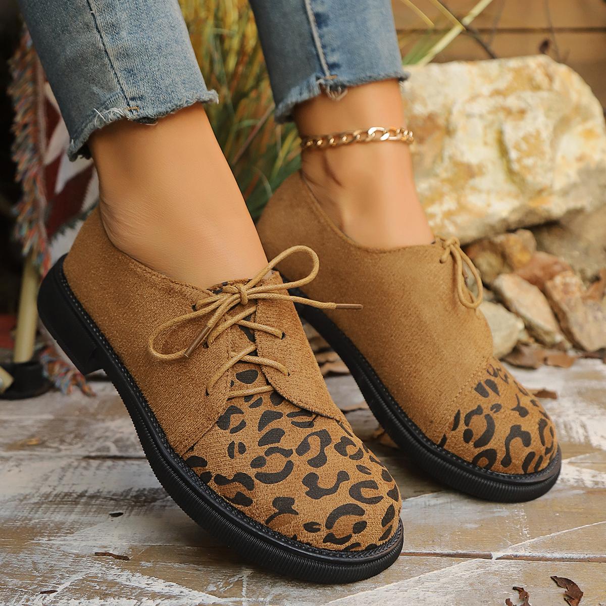 

Fashion Summer Women s Pointed Toe Shallow Shoes New Retro Wedges T-strap Mary Jane Shoes for Women Office Dress Student Ladies Pumps 42