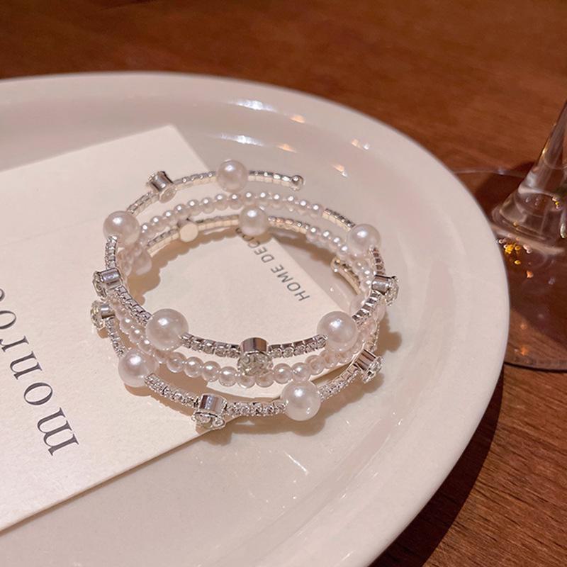 Korean Multi-Layer Pearl Bracelet for Women - Light Luxury Starry Sky Design