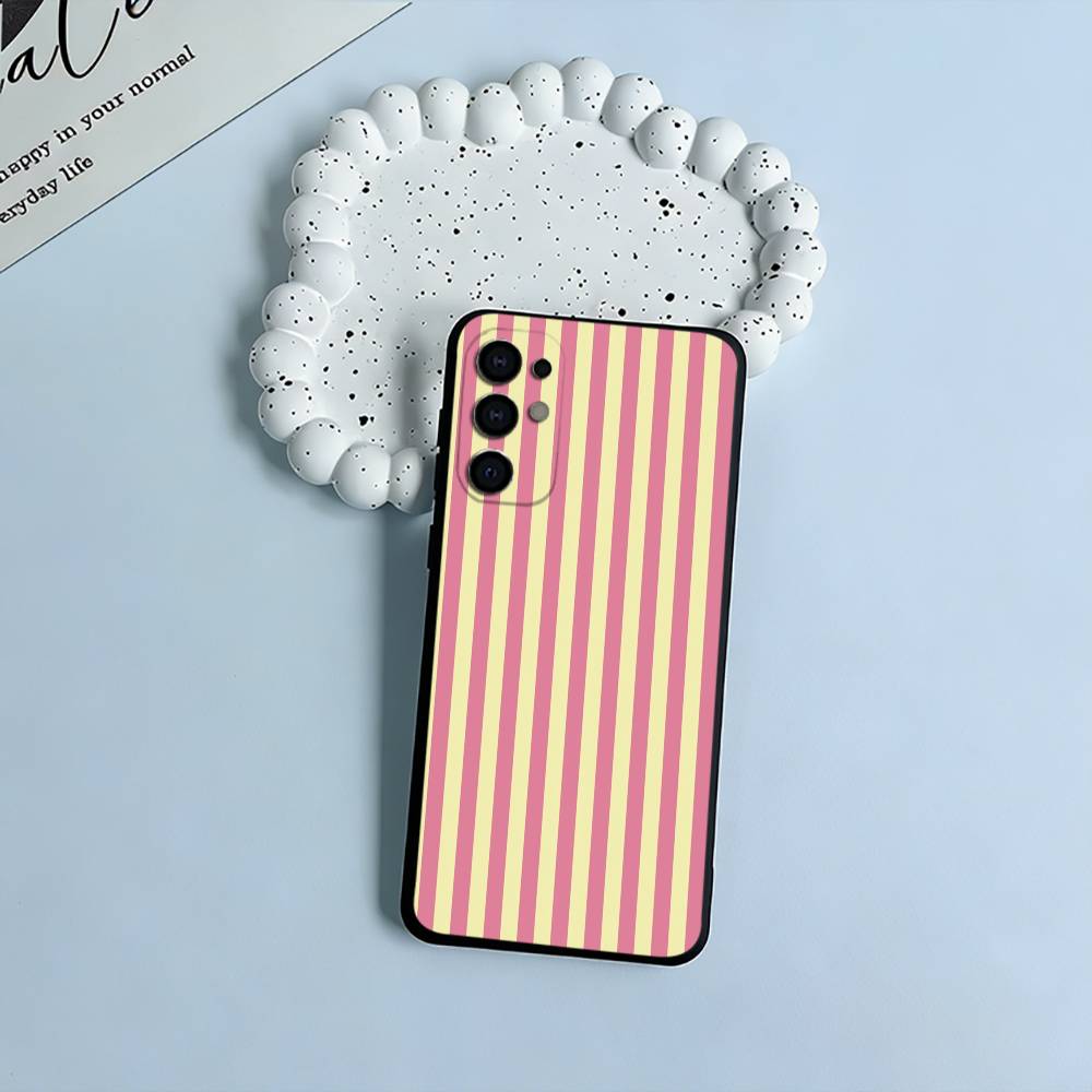 Beautiful-colorful stripes Phone Case For Samsung S25,S24,S21,S22,S23,S30,Ultra,S20,Plus,Fe,Lite,Black Soft Silicone