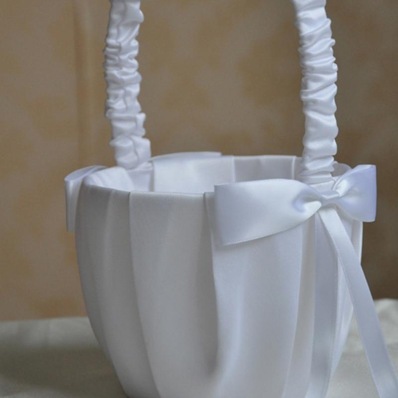 Romantics Wedding Basket Durability White Satins Flower Basket Handheld Basket for Bridal Ceremonies and Celebrations