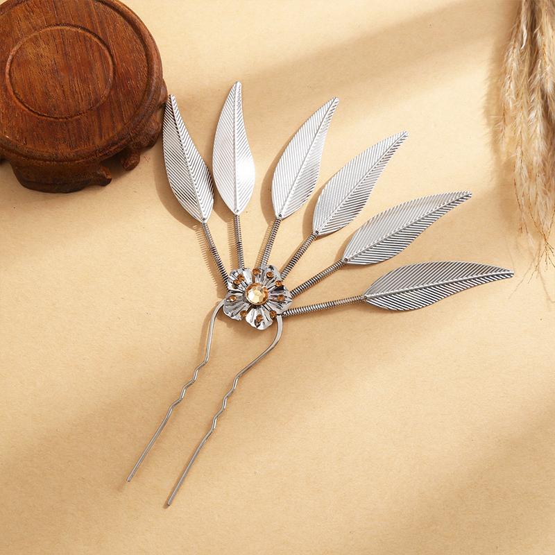 1PC Elegant Performance Flower Soft Gloss Alloy Hairpin Ethnic Style Hairpin