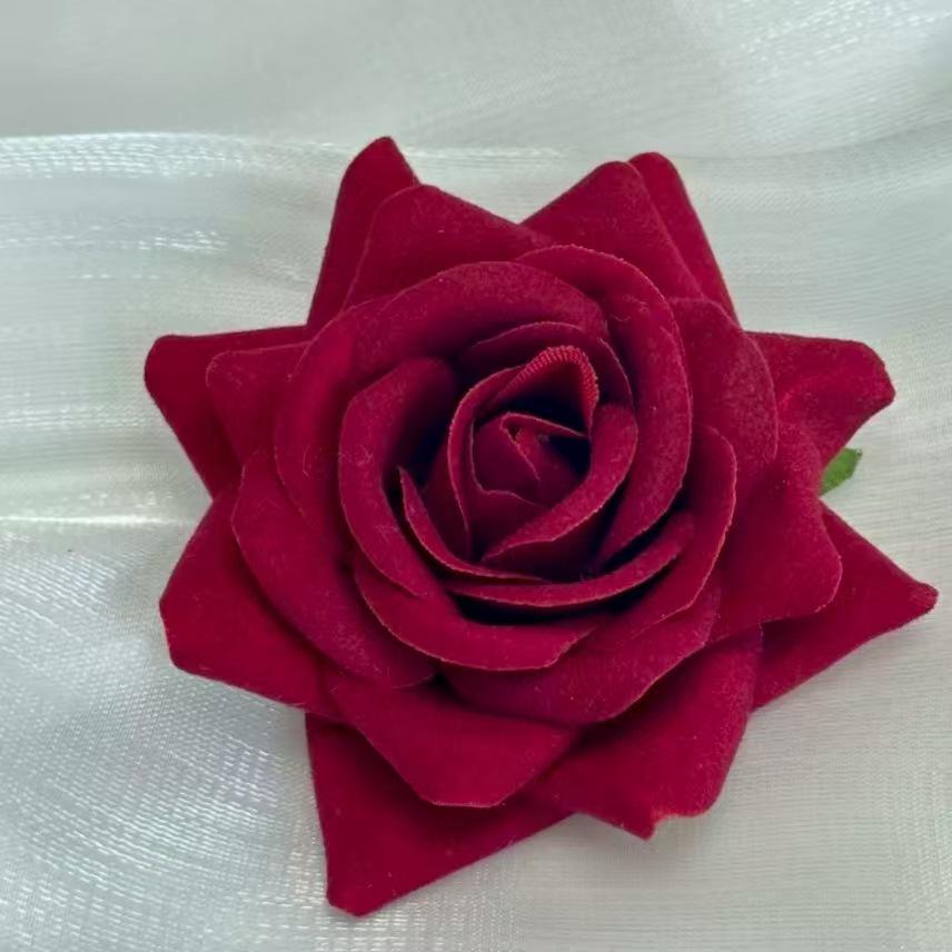 Минималистичный набор: чокер и браслет с красной розой – Дизайн с кружевом от европейских и американских инфлюенсеров