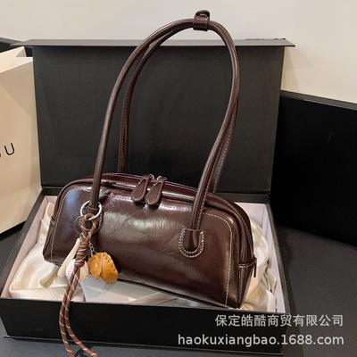 Simple Internet Celebrity Bag 2025 New Fashion Autumn and Winter Shoulder Women's Bag High Sense Underarm Versatile Boston Bag Tide