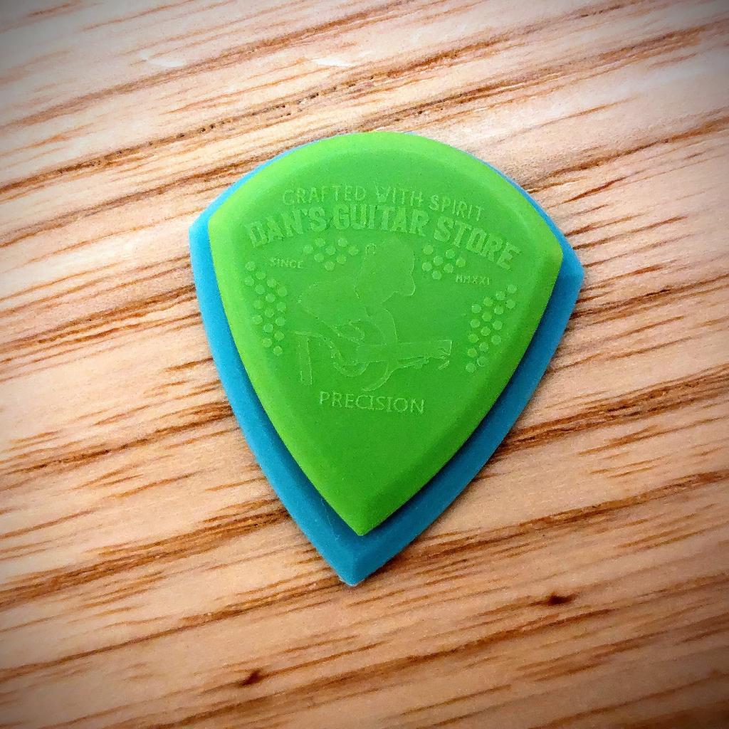 Guitar Store Precision Guitar Pick Mini This 10 x double bevel extra grip pick is perfect for fast songs and speed play that requires Specially