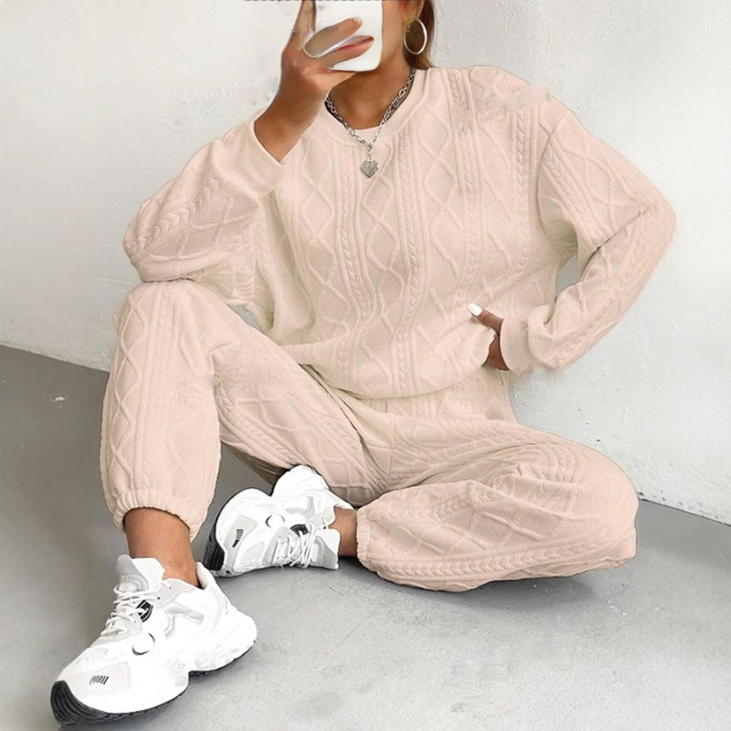 Women's Knit Sweater and Jogger Set Casual Loose Fit Cable Knit Pullover with Elastic Cuff Pants In White