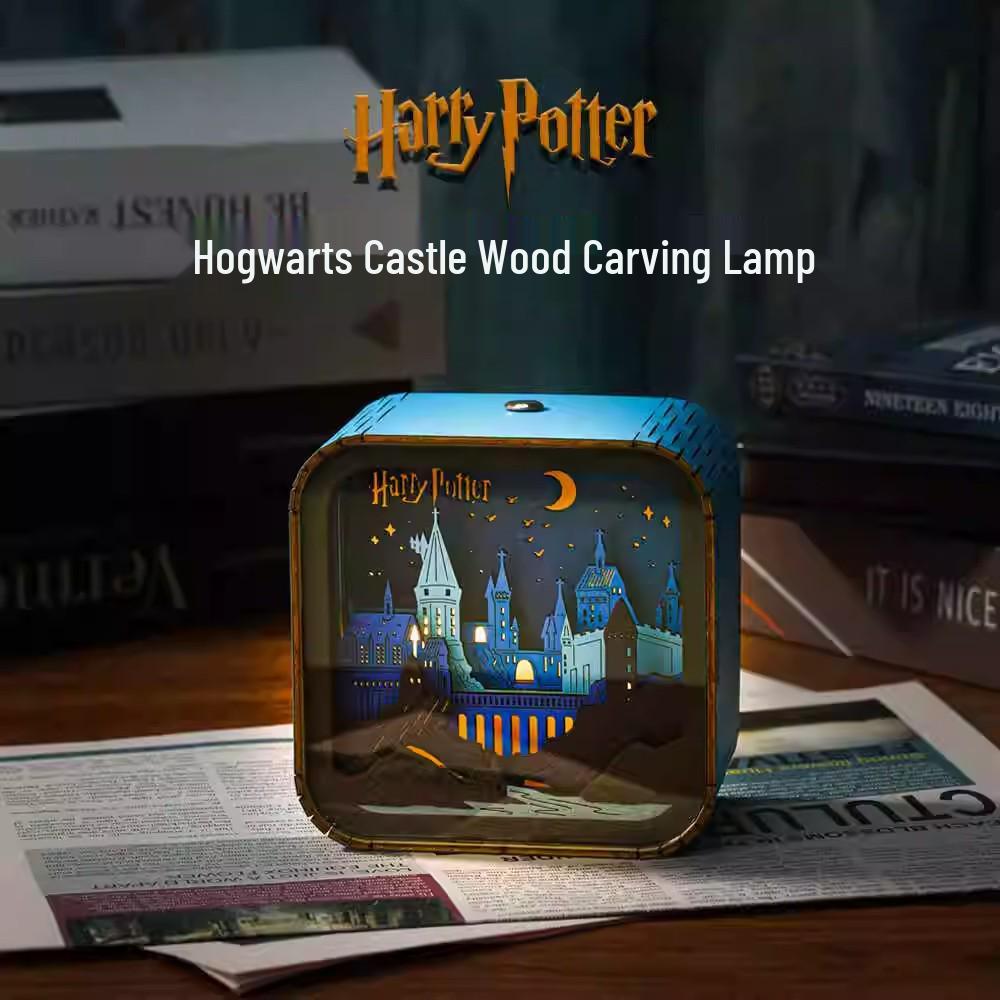 Luminária de Noite em Madeira Esculpida Harry Potter Hogwarts – Presente Criativo de Aniversário e Ornamento de Mesa para Crianças