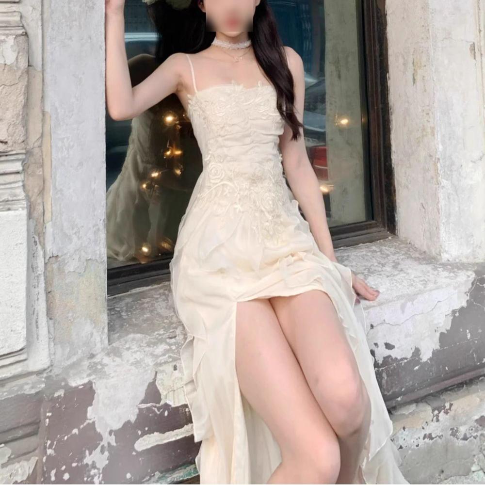 Gentle Wind Sweet Long Dress Spring and Summer Waist Thin Design Sense Flower Splicing Wavy Edge Fairy Suspender Dress