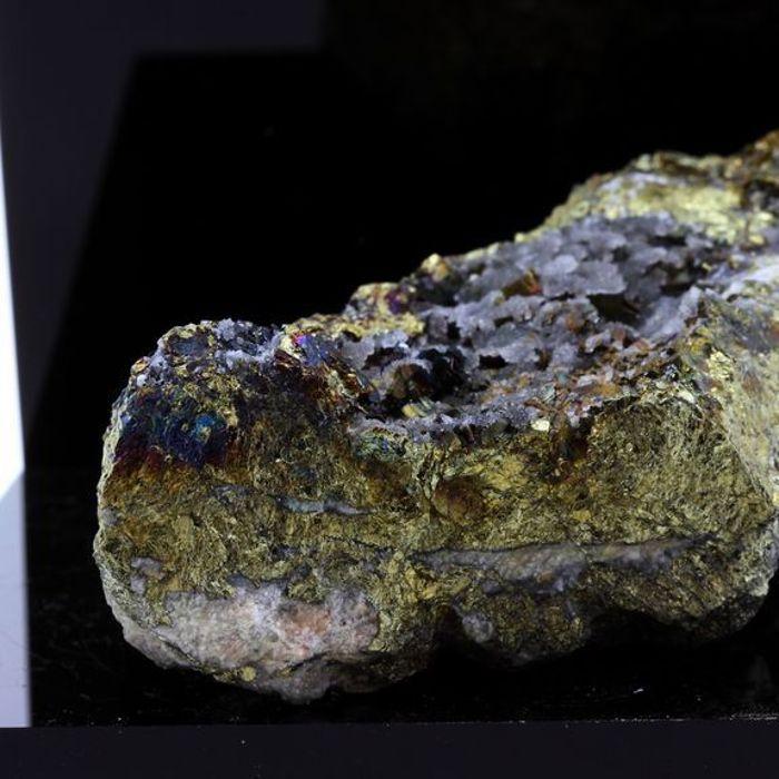 Chalcopyrite, Bornite, Quartz 1295.1 carats