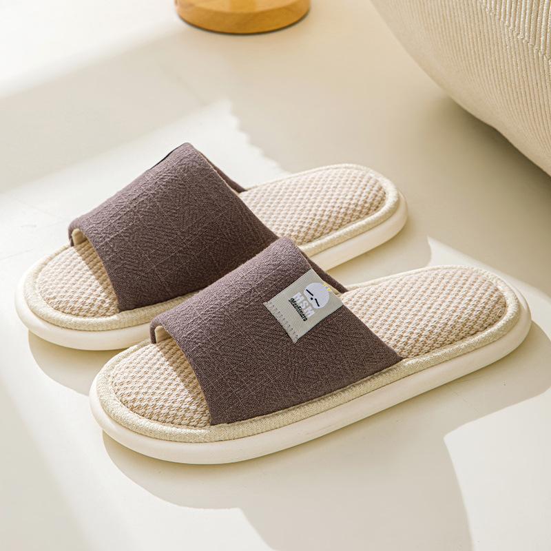 

Весенне-осенние льняные тапочки Женские домашние комнатные с мягкой подошвой Японские всесезонные бытовые напольные тканевые тапочки Мужские летние 44/45 темно-коричневого