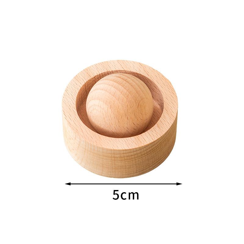 Pinecone Wood Aroma Diffuser: Portable Roly-Poly Essential Oil Diffuser with Black Walnut and Dried Flower Car Freshener