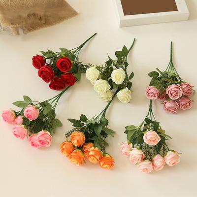Decoración para el hogar
 – Flores y coronas decorativas