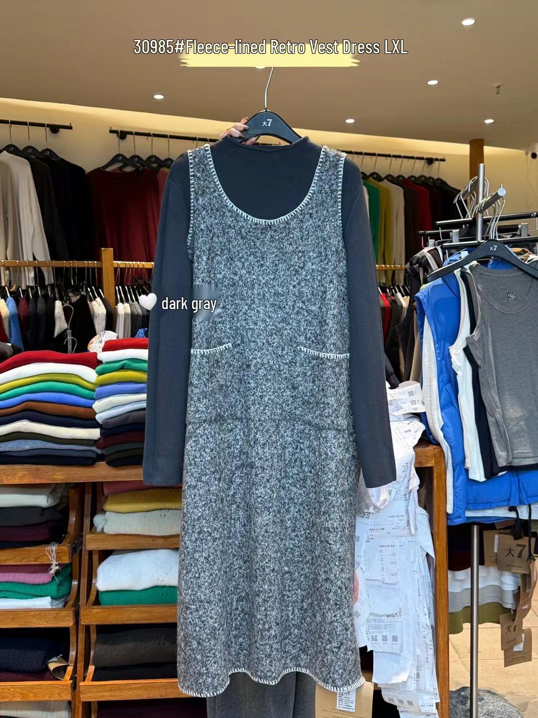 

Da7 Женское зимнее длинное платье без рукавов на флисовой подкладке - Стиль «Old Money», Свободный крой, Большой размер Extra Large темно-серого